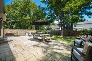 2318 Starleaf Ln, Columbus, OH 43235 - Photo 8