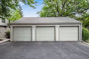 3132 Walden Ravines, Columbus, OH 43221 - Photo 40