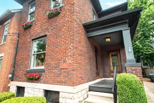 240 Jackson St, Columbus, OH 43206 - Photo 2