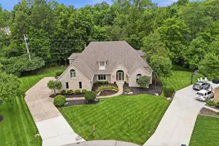 660 Broadsworth Ct, Powell, OH 43065 - Photo 2