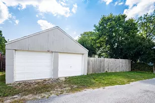 233 Demorest Rd, Columbus, OH 43204 - Photo 30