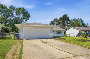 3389 Dillward Dr, Columbus, OH 43219 - Photo 2