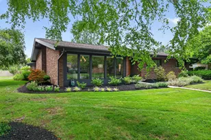 2567 Scottwood Rd, Columbus, OH 43209 - Photo 2