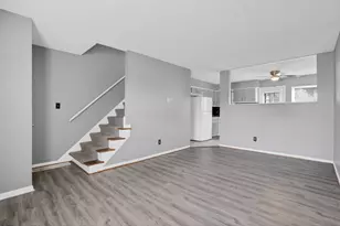 1746 Pine Tree St S, Columbus, OH 43229 - Photo 10