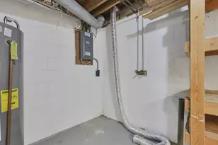 1746 Pine Tree St S, Columbus, OH 43229 - Photo 38