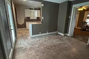 2397 Sullivant Ave, Columbus, OH 43204 - Photo 6