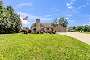 395 N Main St, Johnstown, OH 43031 - Photo 2