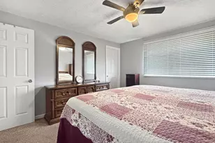 4049 Walnut Grove Cir, Urbana, OH 43078 - Photo 32