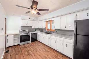 548 E High Ave, Bellefontaine, OH 43311 - Photo 16