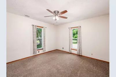 548 E High Avenue, Bellefontaine, OH 43311 - Photo 12