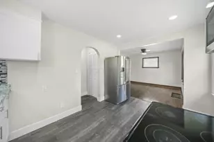 1676 E Lakeview Ave, Columbus, OH 43224 - Photo 22
