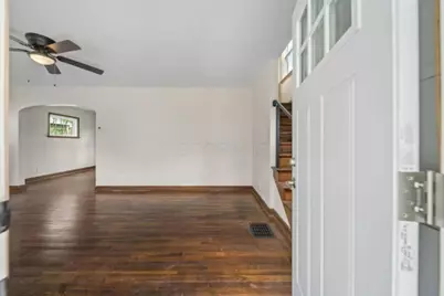 1676 E Lakeview Avenue, Columbus, OH 43224 - Photo 8