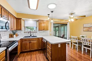 2018 Candleberry Dr, Grove City, OH 43123 - Photo 10
