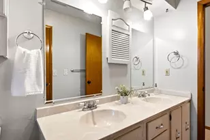 2018 Candleberry Dr, Grove City, OH 43123 - Photo 20