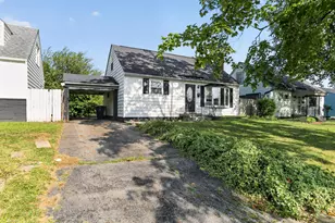654 French Dr, Columbus, OH 43228 - Photo 4