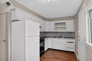 654 French Dr, Columbus, OH 43228 - Photo 10