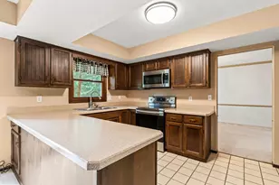 670 Carriage Ct, Newark, OH 43055 - Photo 14