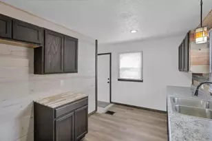 3568 Karl Rd, Columbus, OH 43224 - Photo 8
