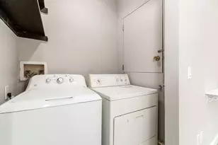 3244 E 5th Ave, Columbus, OH 43219 - Photo 10
