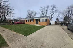 1868 Argyle Dr, Columbus, OH 43219 - Photo 2