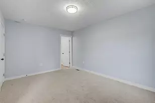 118 N Ogden Ave, Columbus, OH 43204 - Photo 28