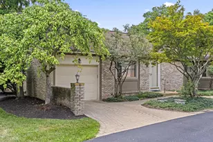 1880-1882 Fontenay Ct, Columbus, OH 43235 - Photo 2