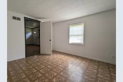 2194 W Blee Road, Springfield, OH 45502 - Photo 6
