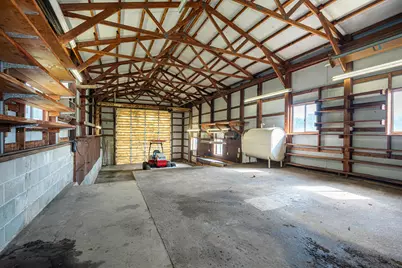 21569 State Route 16, Coshocton, OH 43812 - Photo 20