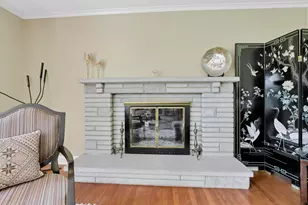 3783 Chevington Rd, Columbus, OH 43220 - Photo 6