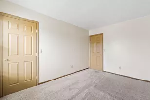5295 Sawatch Dr, Columbus, OH 43228 - Photo 30