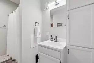 2245 Indiana Ave, Columbus, OH 43202 - Photo 32