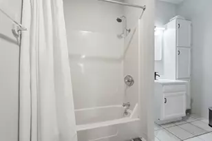 2245 Indiana Ave, Columbus, OH 43202 - Photo 34