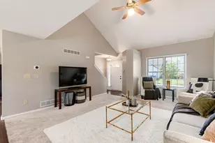 304 Meadow Ash Dr, Lewis Center, OH 43035 - Photo 4