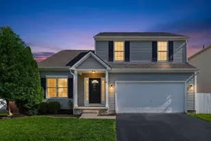 304 Meadow Ash Dr, Lewis Center, OH 43035 - Photo 2