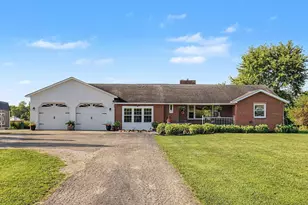 28503 Chieftain Dr, Logan, OH 43138 - Photo 2