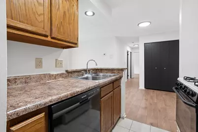 2279 Hedgerow #2279  C, Columbus, OH 43220 - Photo 12