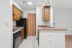 2279 Hedgerow, Columbus, OH 43220 - Photo 8
