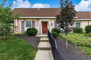 2850 Chateau Cir, Upper Arlington, OH 43221 - Photo 2