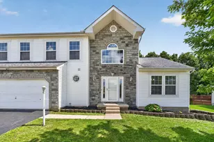 156 Knights Bridge Dr E, Pickerington, OH 43147 - Photo 2