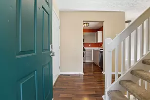 202 Hawkins Ln, Blacklick, OH 43004 - Photo 2