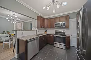 951 Mt Pleasant Ave, Columbus, OH 43201 - Photo 12