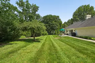 890 Lookout Point Dr, Columbus, OH 43235 - Photo 46