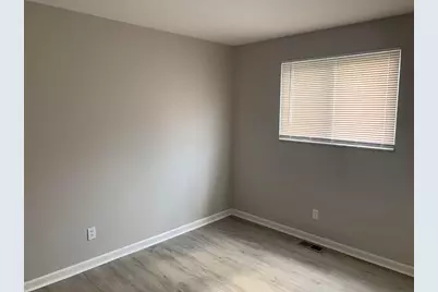 4677 Hilton Avenue #A, Columbus, OH 43228 - Photo 4