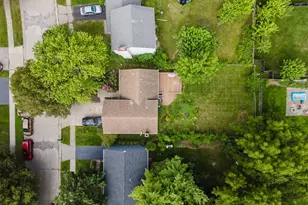 1714 Laramie Dr, Powell, OH 43065 - Photo 2