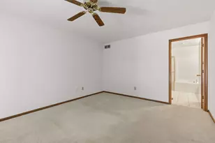 6526 Upper Lake Cir, Westerville, OH 43082 - Photo 18