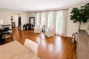 300 Heather Ln, Powell, OH 43065 - Photo 8