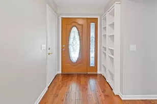 300 Heather Ln, Powell, OH 43065 - Photo 6