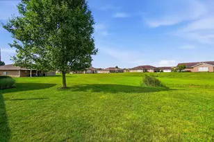 630 Elaine Dr, West Jefferson, OH 43162 - Photo 32
