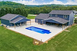 1850 Meadow Creek Creek, Zanesville, OH 43701 - Photo 4
