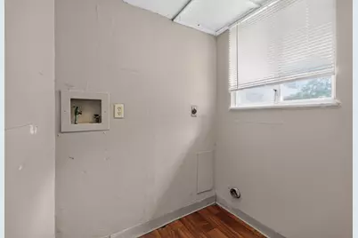 621 E Schrock Road, Westerville, OH 43081 - Photo 16